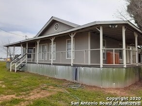Building Photo - 1114 S Loop 1604 E