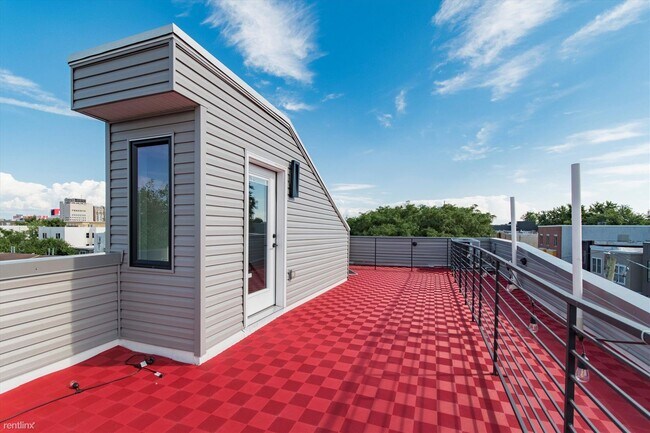 Foto del edificio - 5 br, 5 bath House - 1739 Page ST Unit 112