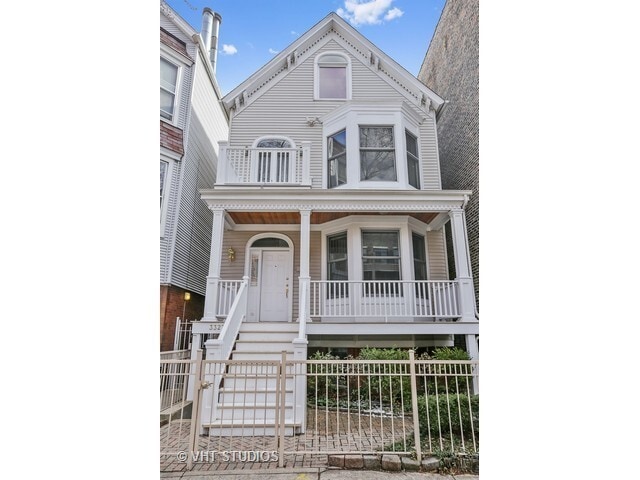 Building Photo - 3327 N Kenmore Ave