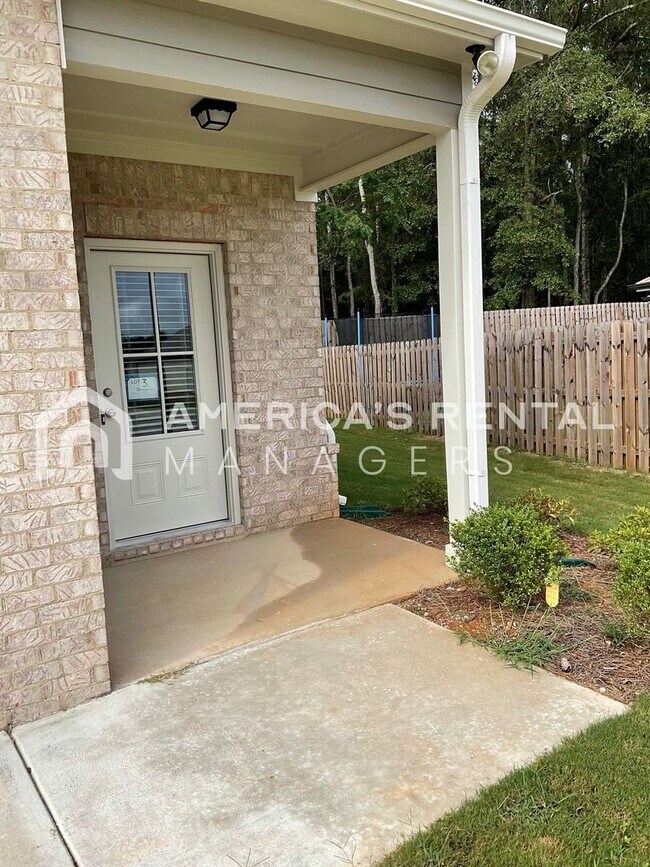 Building Photo - Home for Rent in Clanton, AL! Available Now!!!