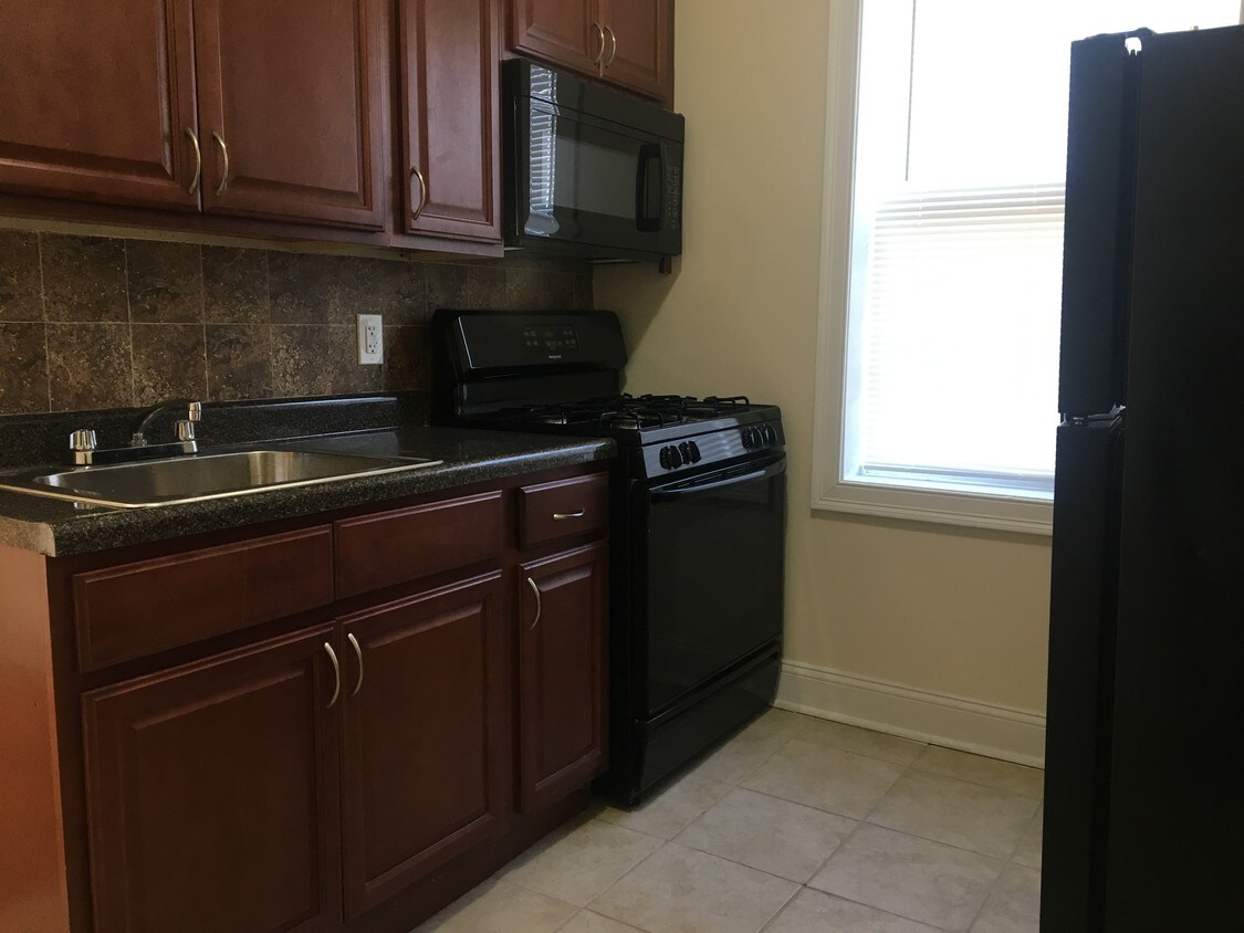 238 Garfield Ave Unit 33Q, Jersey City, NJ 07305 Condo for Rent in