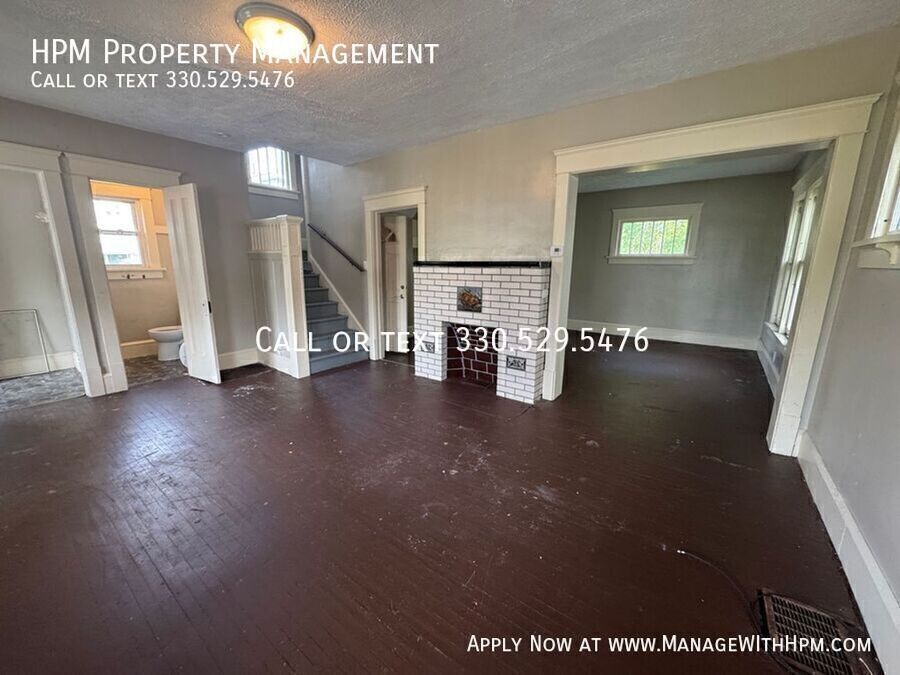 Building Photo - 2233 10th St SW