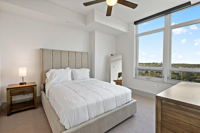 Foto del edificio - 1585 Anderson Rd