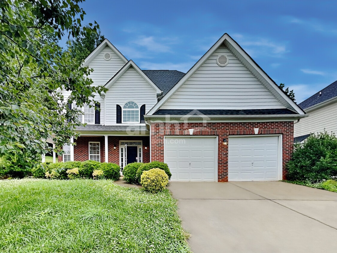 Foto principal - 1309 Bedlington Dr NW