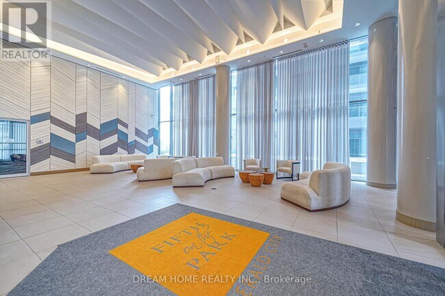 Photo du bâtiment - 50 Forest Manor Rd