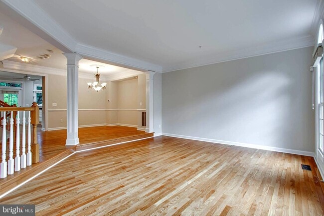 Building Photo - 284 Murtha St