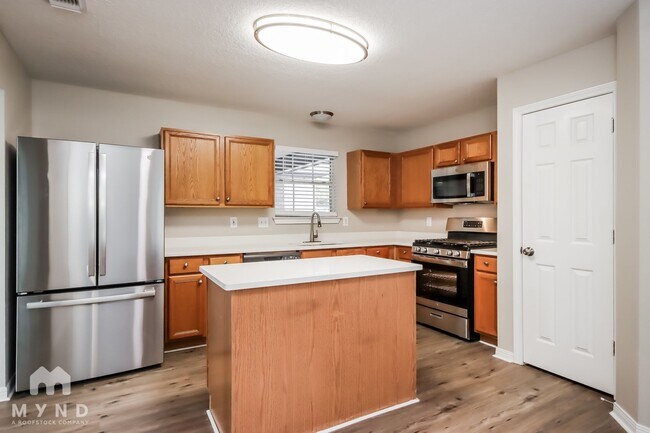 Foto del edificio - 598 Orangewood Dr