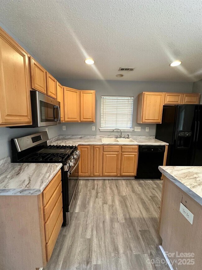 Foto del edificio - 14303 Tranters Creek Ln