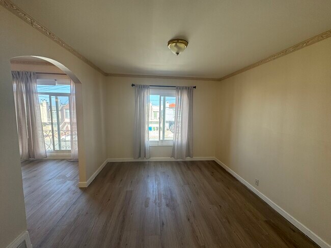 Comedor - 1606 39th Ave