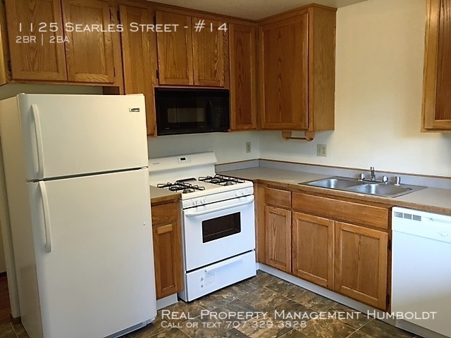 Building Photo - 1125 Searles St