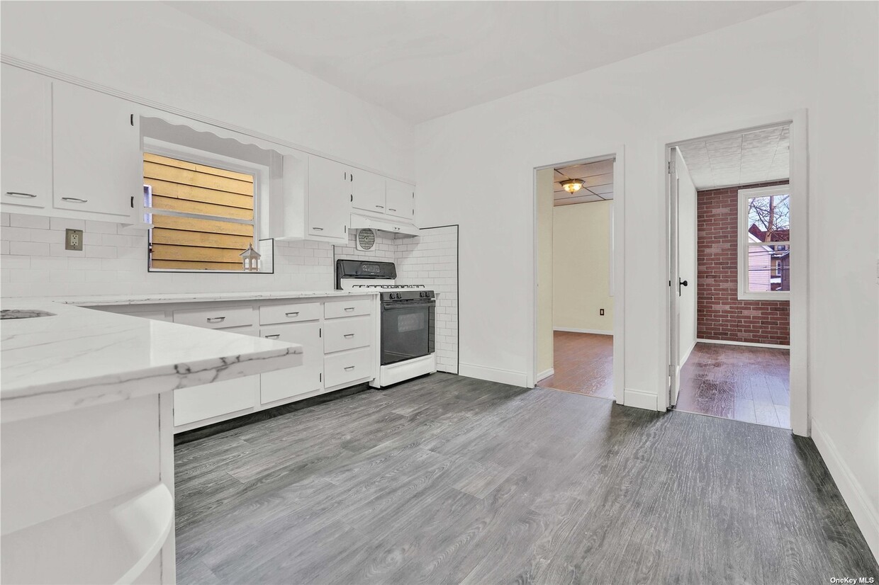 Primary Photo - 78-55 79th Ln