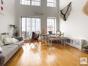 Building Photo - JAVA STREET / Greenpoint 2-Bed 2-Bath / Pe...