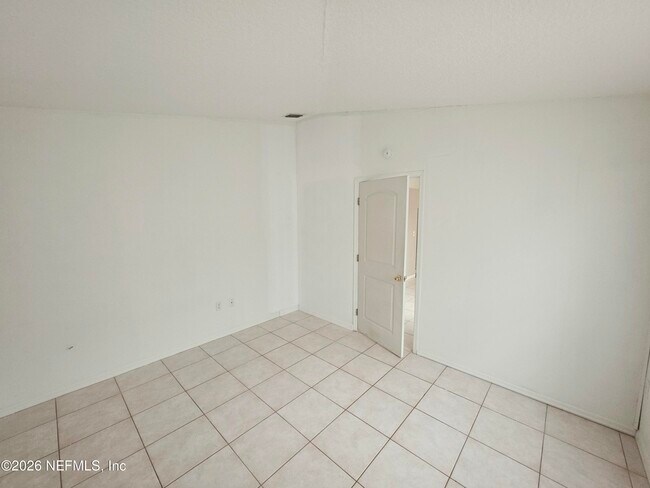 Foto del edificio - 38 Pebble Wood Ln
