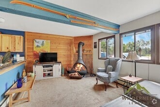Building Photo - 102 Salt Lick Cir