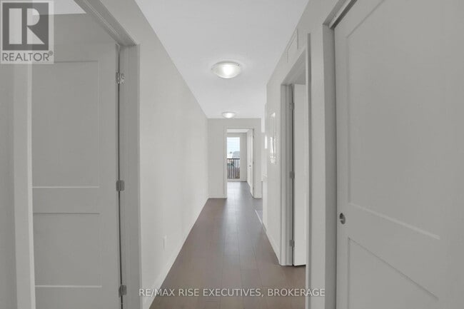 Building Photo - 1274 15