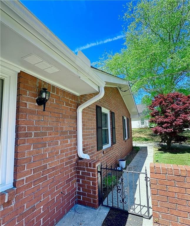 Building Photo - 2421 Fieldstone Dr SE