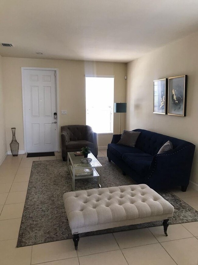 17137 SW 96th St, The Hammocks, FL 33157 Townhome Rentals in The