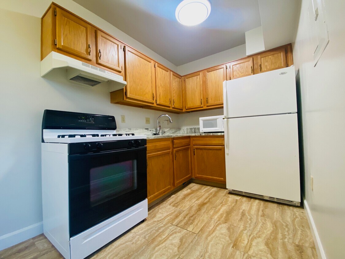 939 Longfellow St NW Unit 304, Washington, DC 20011 Condo for Rent in
