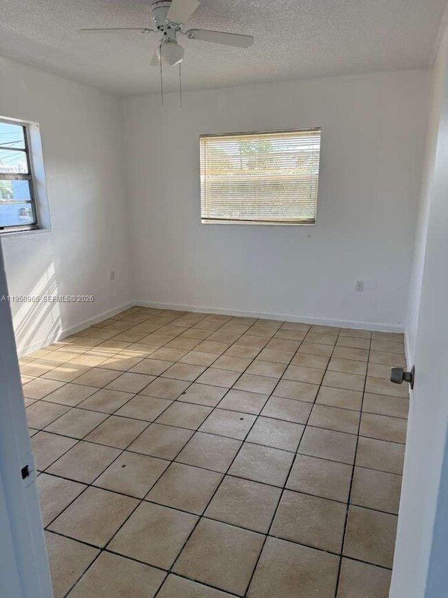 Foto del edificio - 4495 NW 9th St