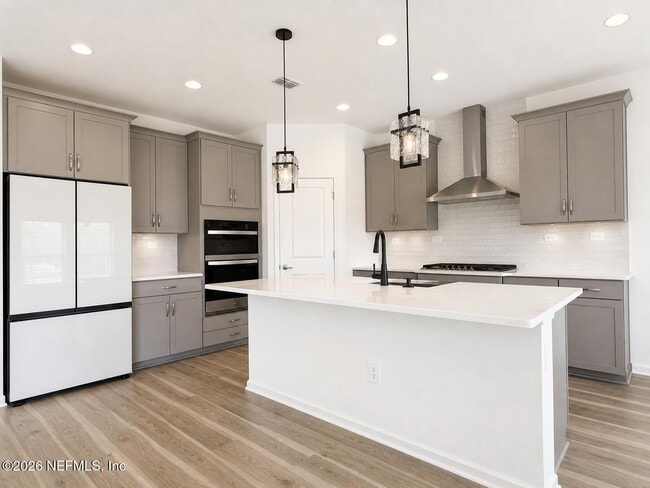 Building Photo - 104 CHARMER