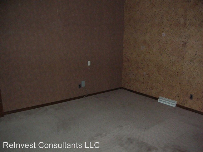 Building Photo - 4698 Dixie Hwy