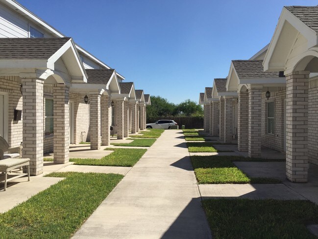 Foto del edificio - 2500 N J St