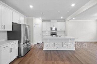 Building Photo - 1103 Red Wing Dr