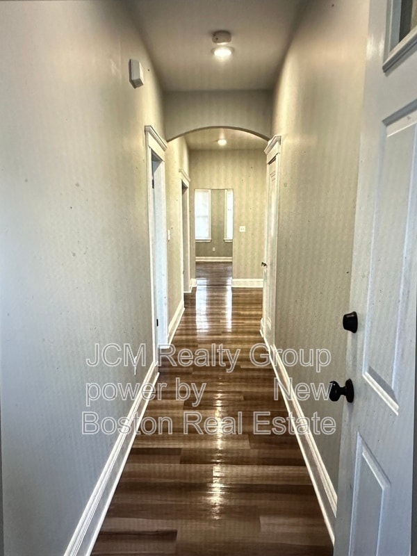 Photo - 100 Maverick St Apartment