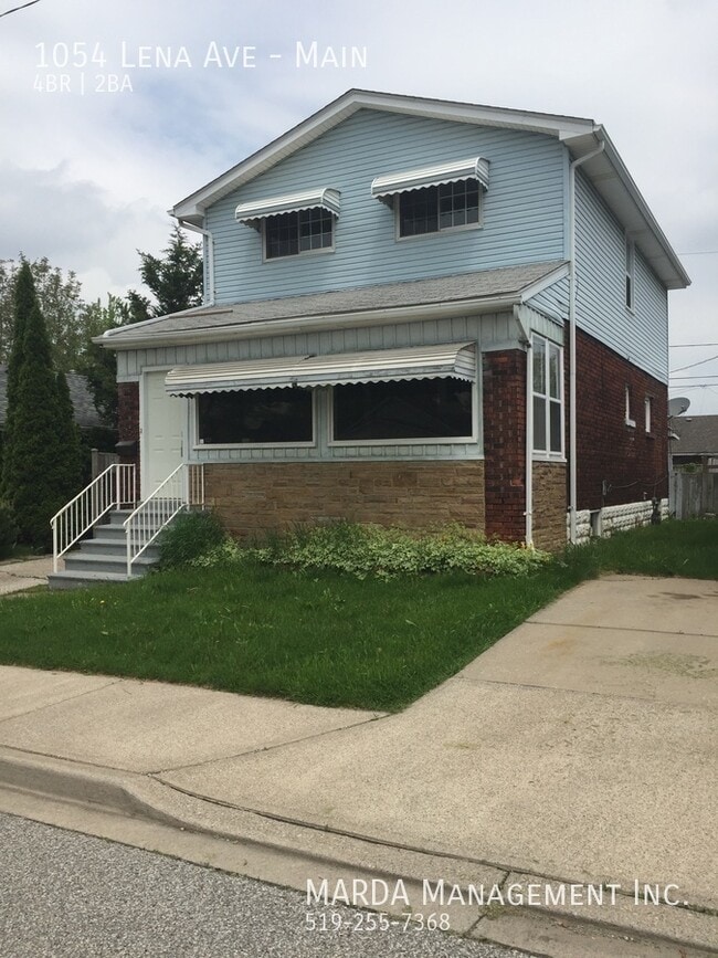 Building Photo - CHARMING 4+1 BED / 2 BATH WEST HOME + HYDRO,WATER&GAS! 1/2 MON FREE!