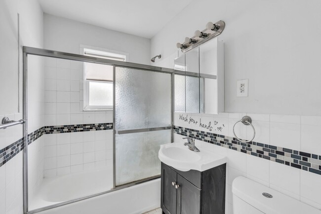 Interior Photo - 5th Avenue Apartments