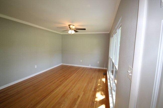 Foto del edificio - 3344 Roberts Rd