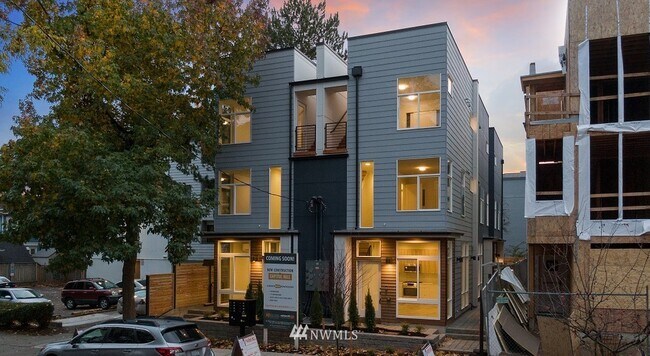 Foto del edificio - 319 Malden Ave E