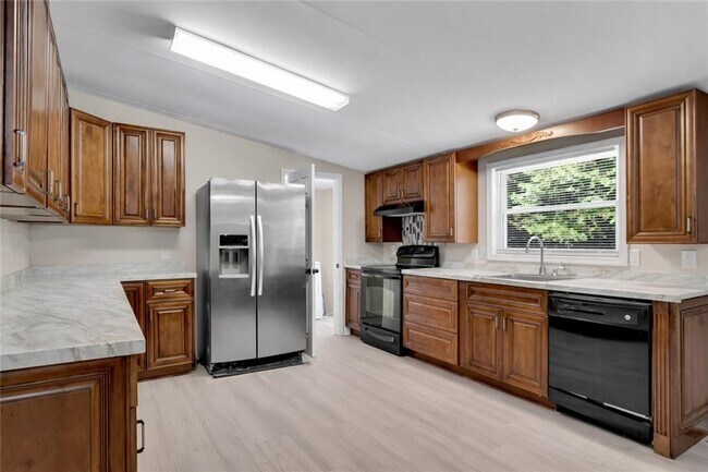 Foto del edificio - 278 Holiday Cemetery Rd