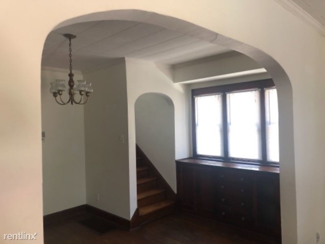 Foto del edificio - 2 br, 1 bath Apartment - 802 N Oxford St
