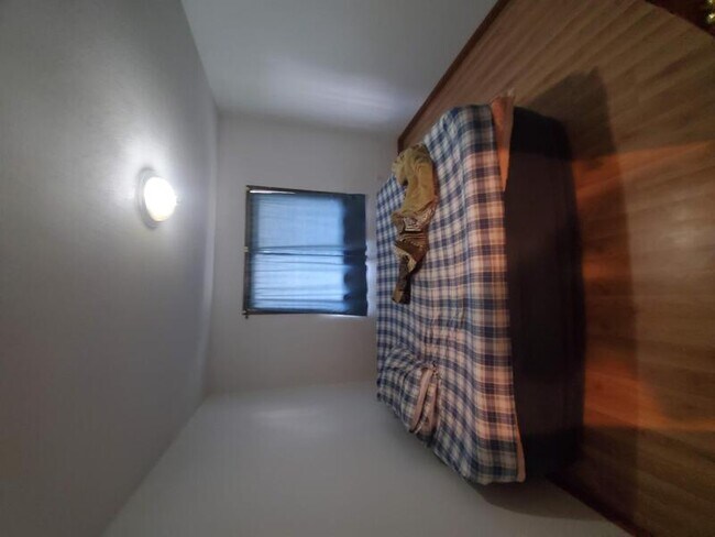 Foto del edificio - 725 S 11th St
