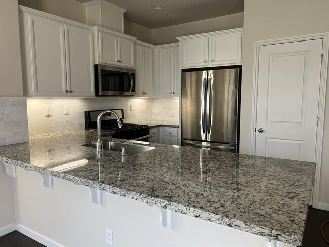 Foto del edificio - 18673 McClellan Cir