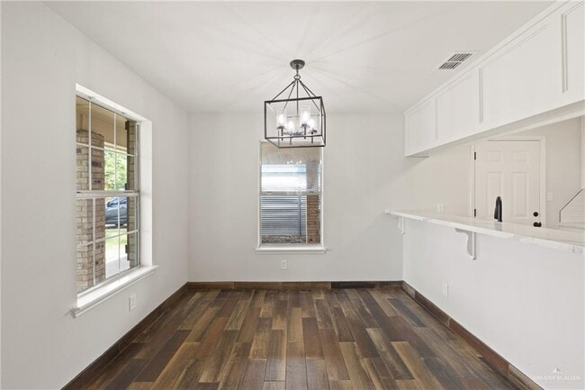 Building Photo - 1815 W Adelita St