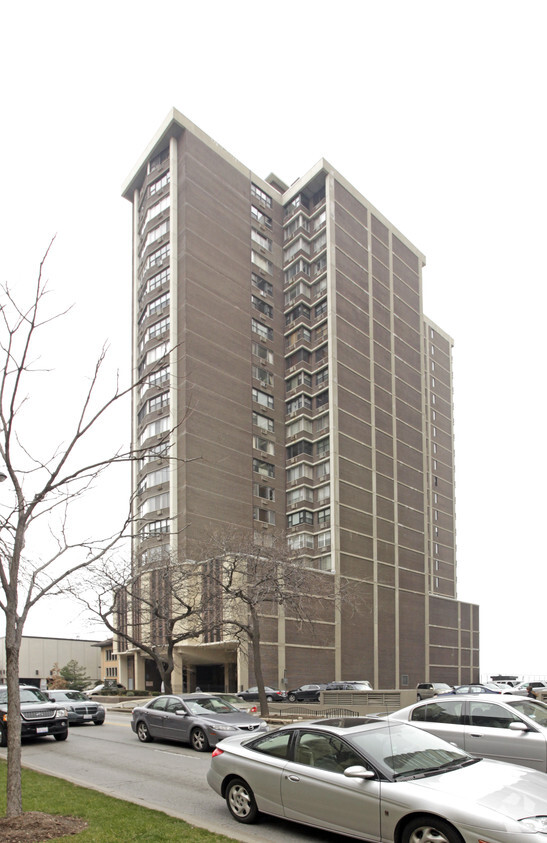 Building Photo - Sheridan Point Condominiums