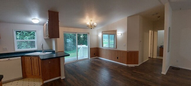 Building Photo - 6740 Greystone Ln