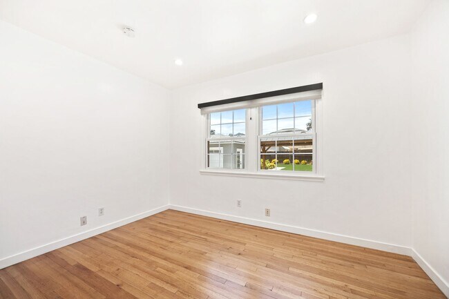 Foto del edificio - Charming Renovated Pasadena Home with Exceptional Outdoor Space