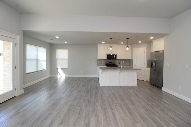 Photo - 1045 Autumn Royal Ave House