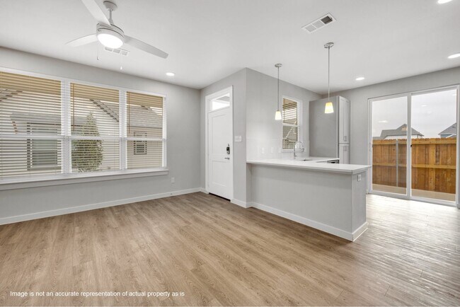 Building Photo - 2401 Eaton St