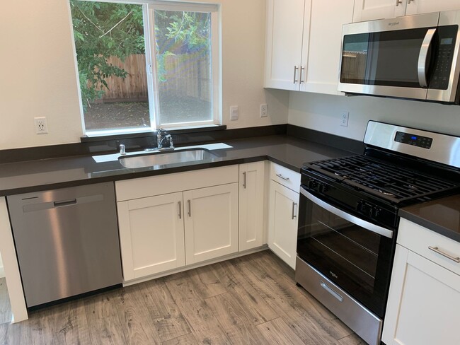 Building Photo - 873 Bertino Pl