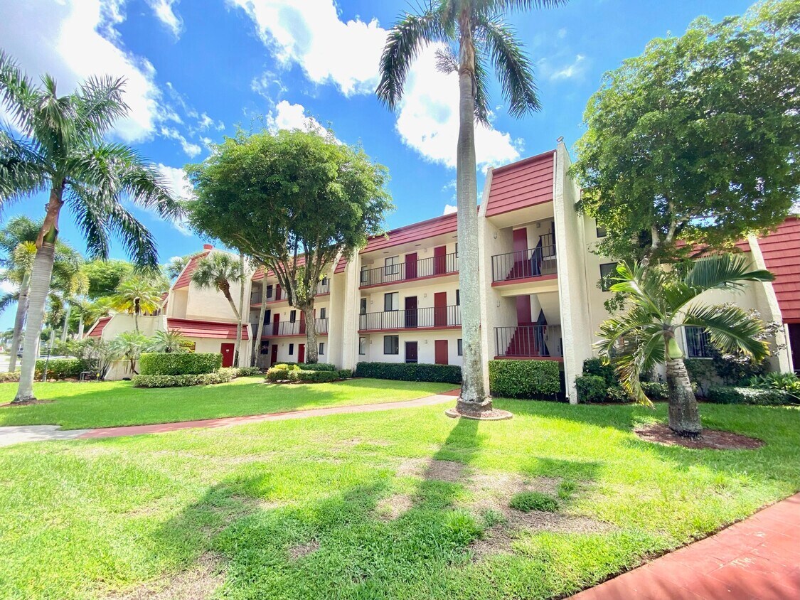 4393 Trevi Ct Unit 205, Lake Worth, FL 33467 Condo for Rent in Lake