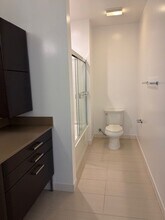 Interior Photo - 801 North