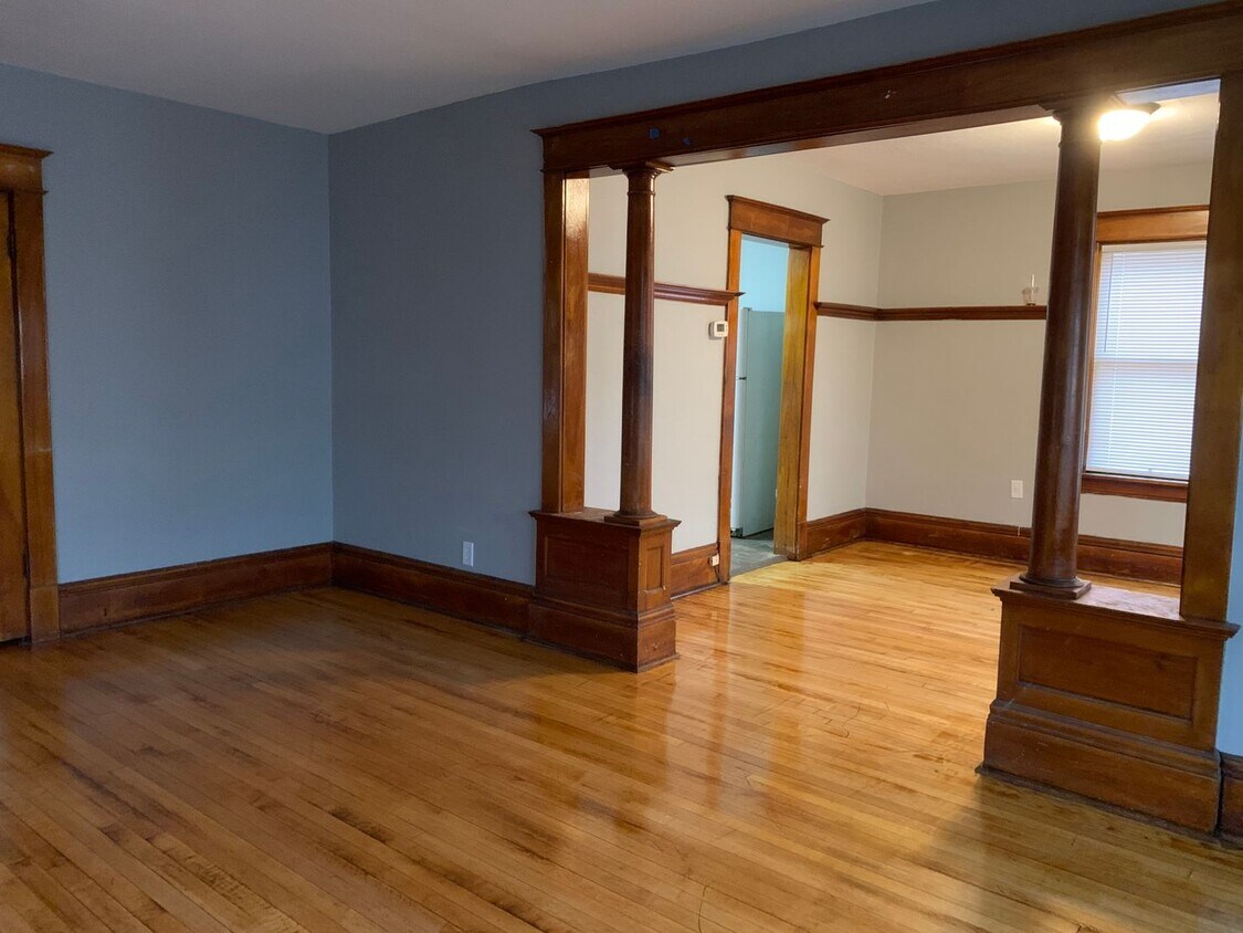 Foto principal - 3 Bedroom 1 Bathroom House in St.Paul!