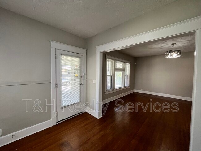 Foto del edificio - 22 E Parkview Ave