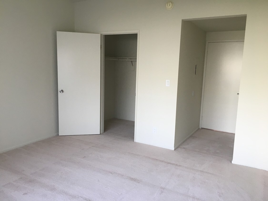 1815 Purdue Ave Unit 203, Los Angeles, CA 90025 Condo for Rent in Los