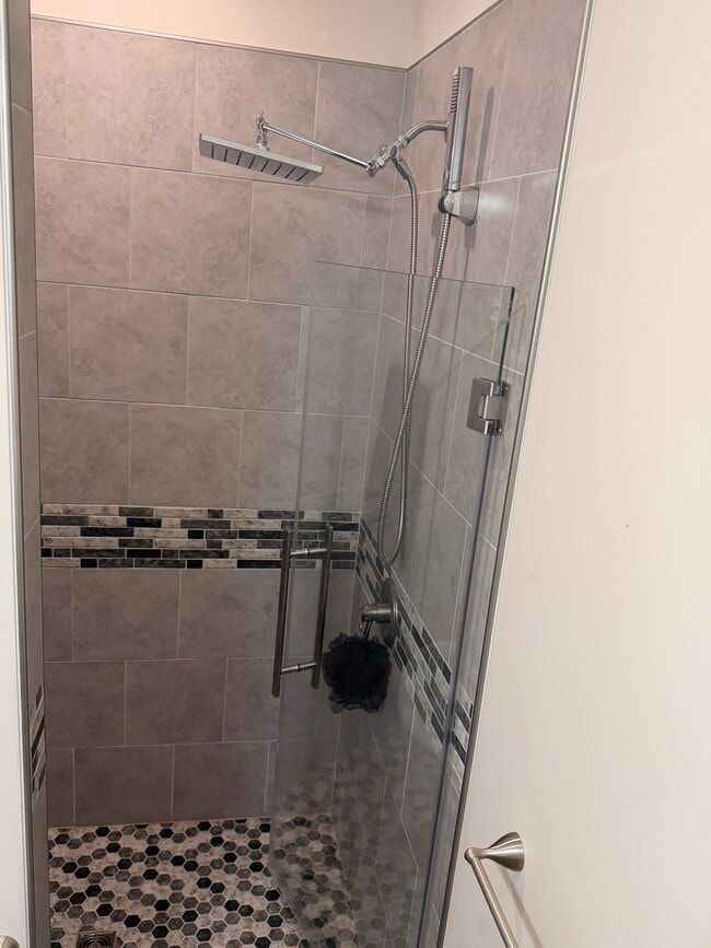 Foto del edificio - 33 Wisteria Ln