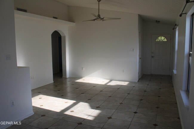 Foto del edificio - 13985 Sandy Rock Dr